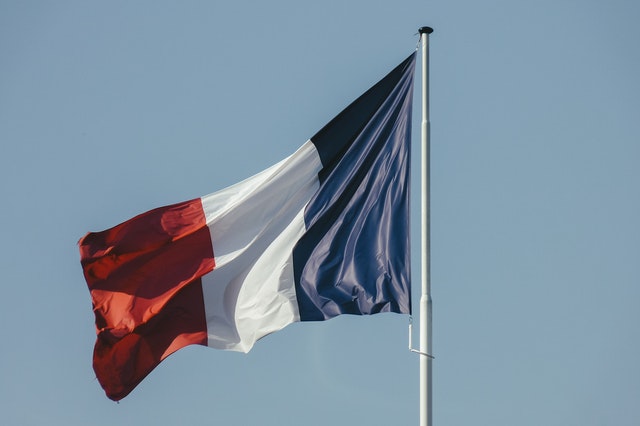 Drapeau français représentant la France.